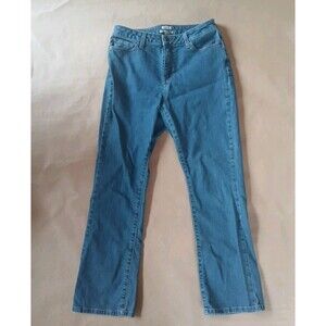 LL Bean Classic Fit Straight Leg Jeans Med Wash Womens Size 8 Classic 90s Basic